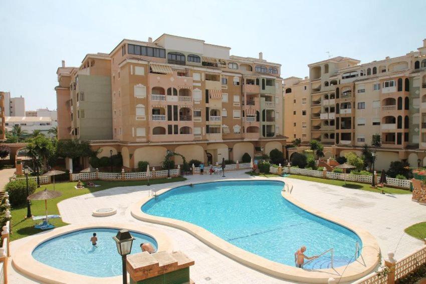 Apartment To Rent In Costa Blanca Torrevieja Kültér fotó