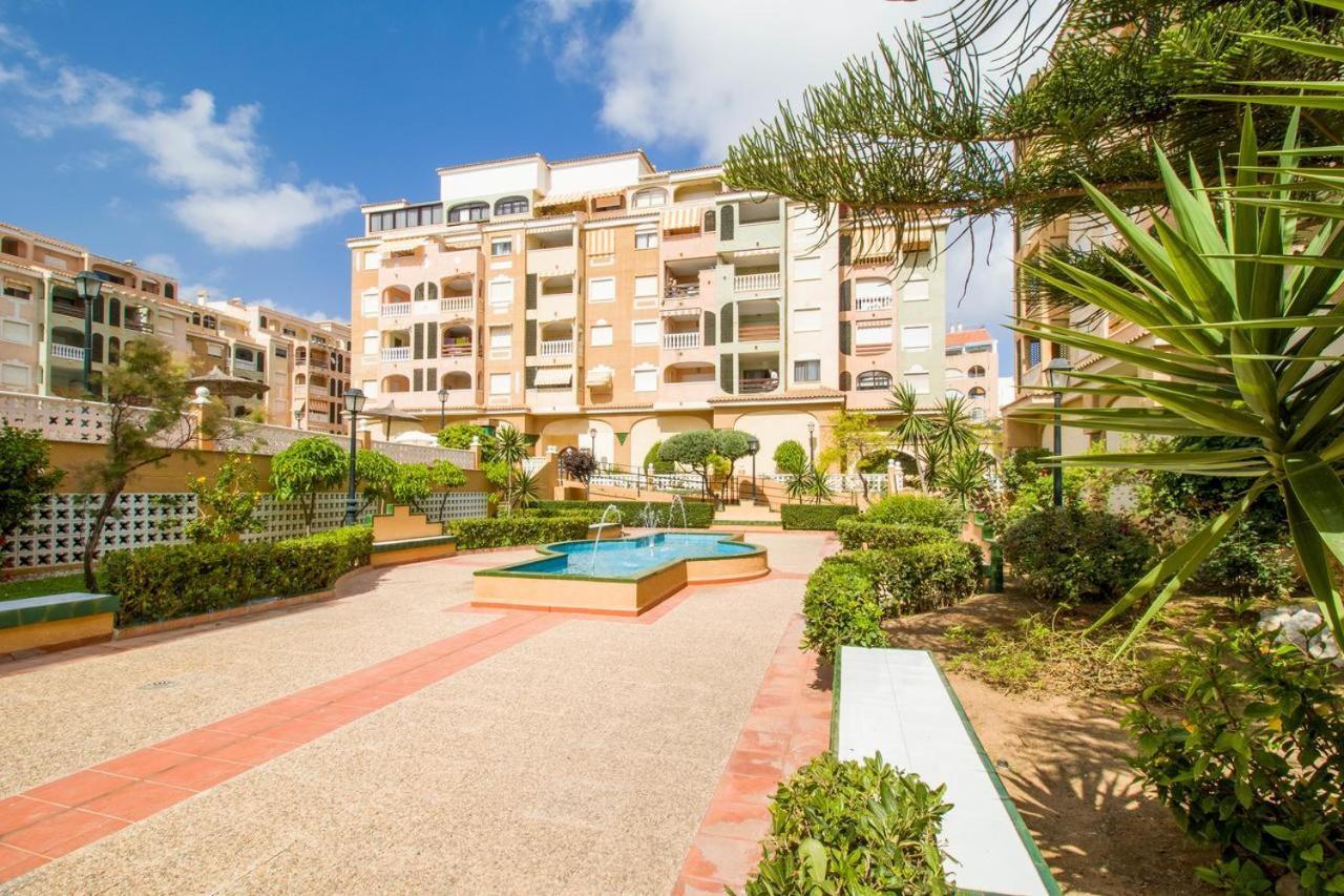 Apartment To Rent In Costa Blanca Torrevieja Kültér fotó
